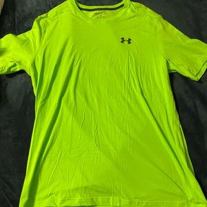Light Green short sleeve Under Armour shirt. XL